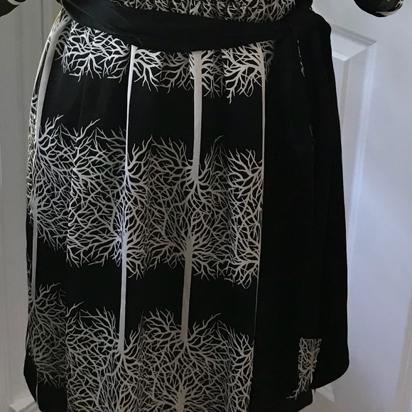 Collective Concepts black tree print dress - Picture 2 of 6